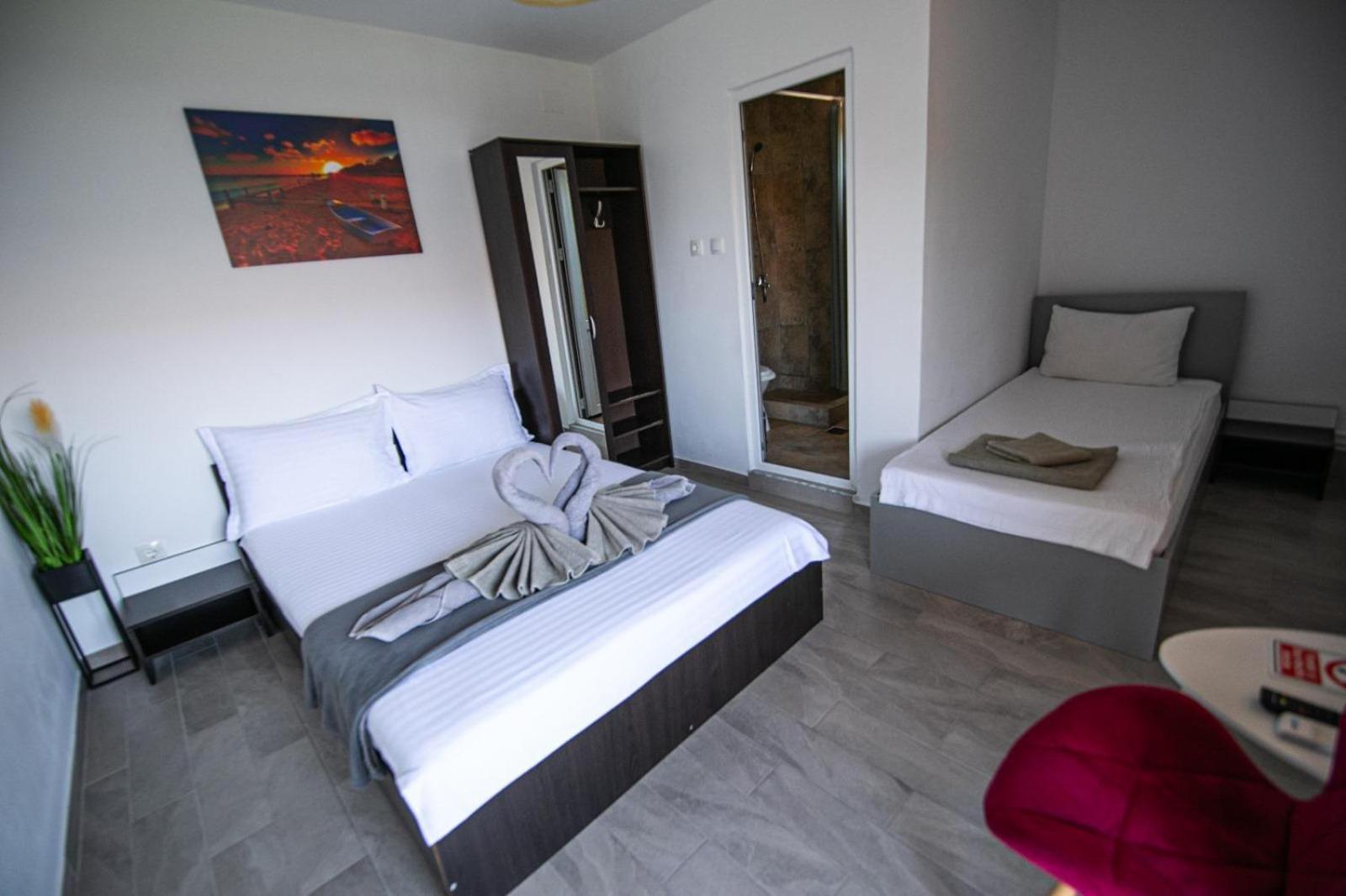 Hotel Casa Jessi Două Mai Zewnętrze zdjęcie
